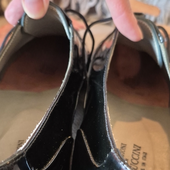 Gucci Black Patent Leather Oxfords - Picture 8 of 11